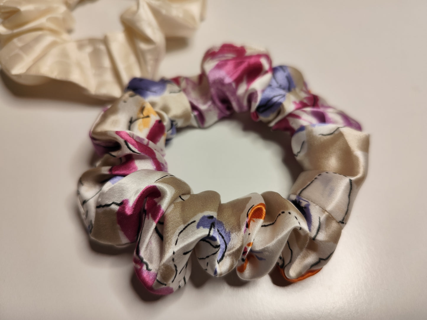 シルクコットン　花柄シュシュ　小A