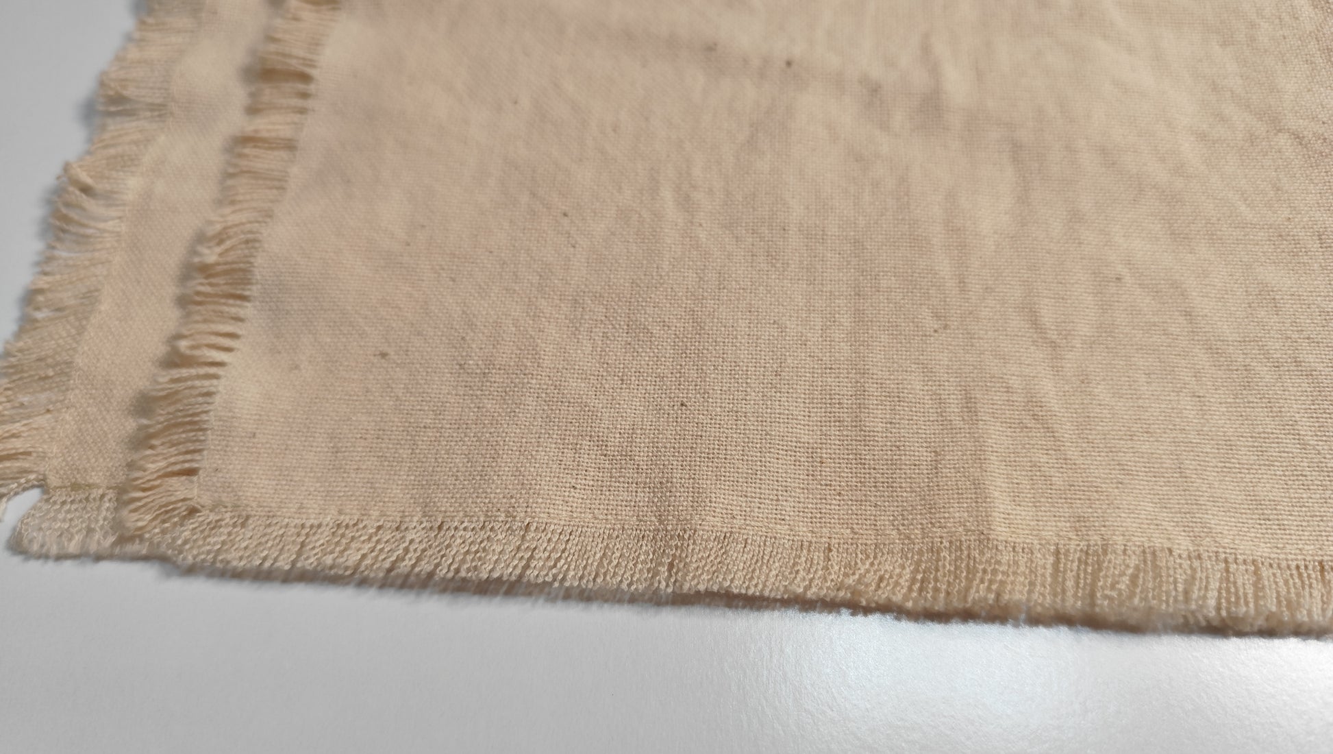 オーガニックコットンと無農薬染料の風合いをお楽しみください