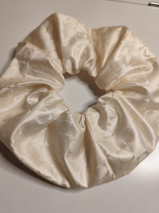 プレミアムシルク　シュシュ　大A