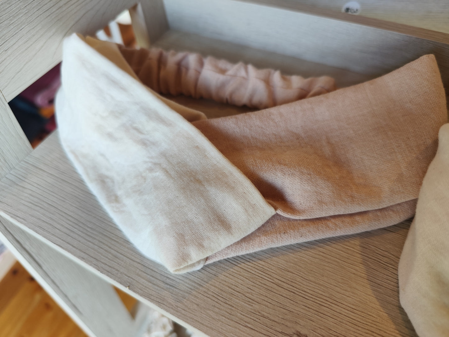 いちご染めヘアバンド