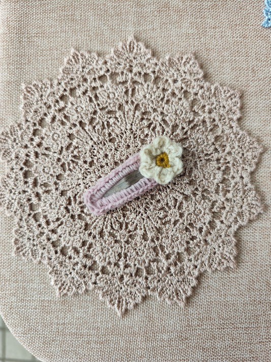 国産羊毛100%の手編みヘアピン B