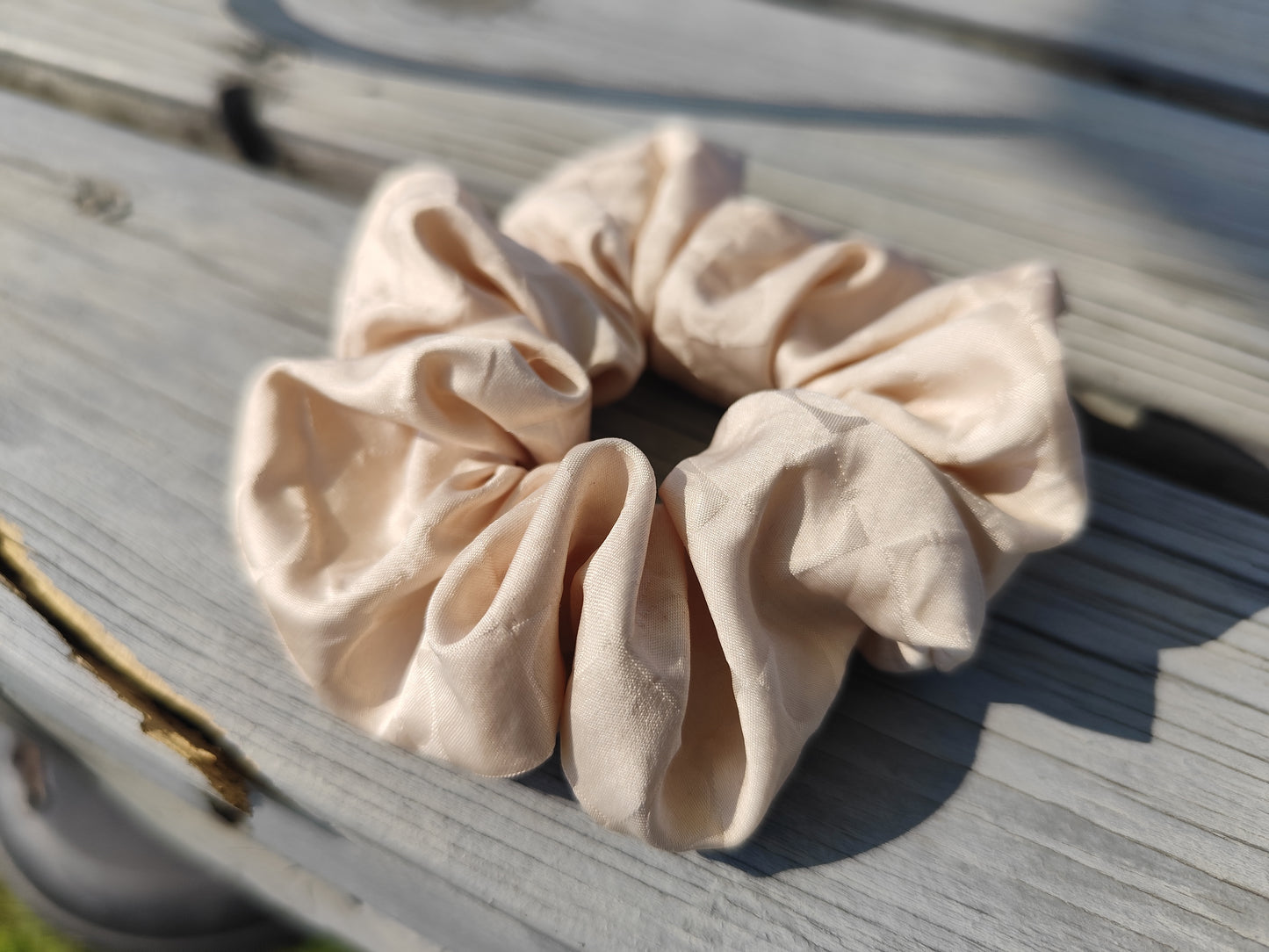 ぶどうの枝染め　シルクシュシュ